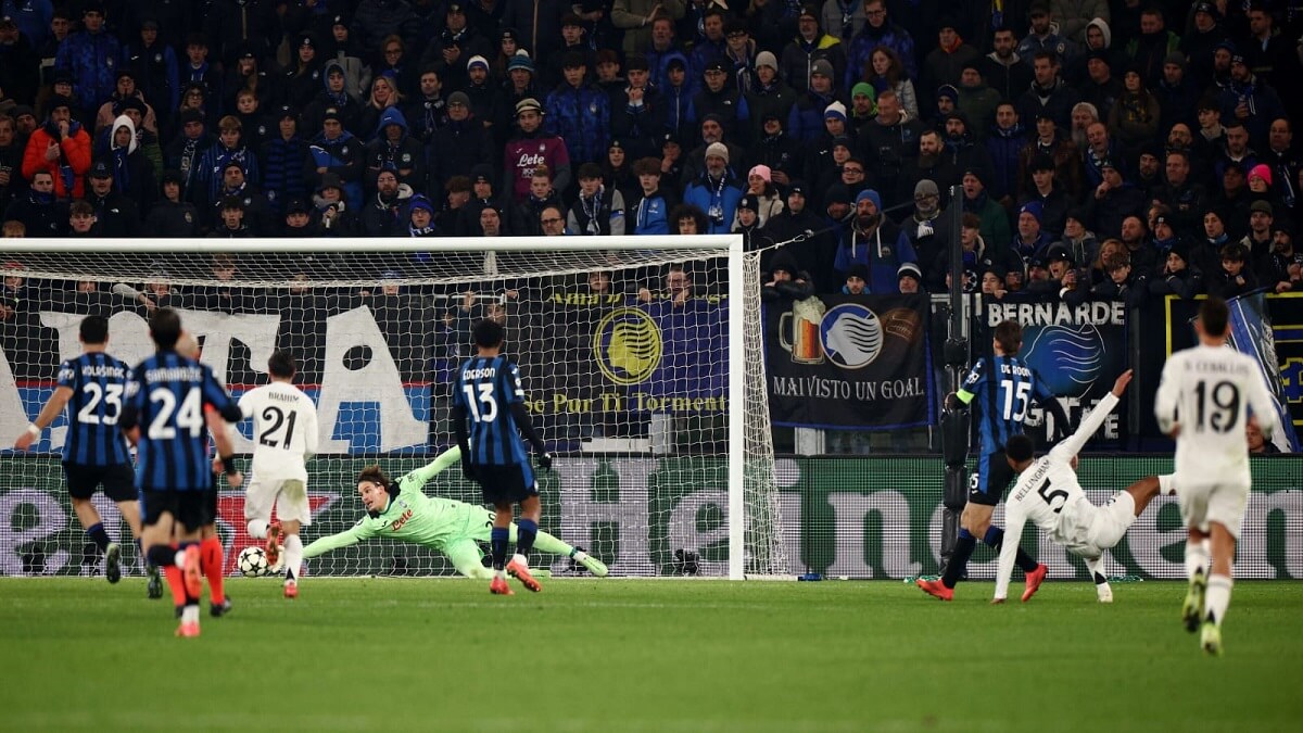 Bellingham en el partido entre Atalanta y Real Madrid de la Champions League - PHOTO/REUTERS/GUGLIELMO MANGIAPANE