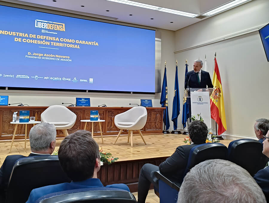 El presidente Azcón desea que empresas de defensa se instalen en la Comunidad de Aragón, en la que se han tirado por la borda los complejos que existen en ciertas partes de España cuando se habla de militares y ejércitos - PHOTO/JPons