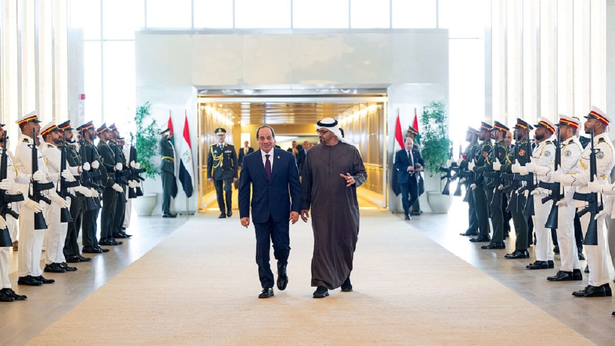 Abdel Fattah Al-Sisi y Mohamed Bin Zayed Al-Nahyan - PHOTO/UAE PRESIDENTIAL COURT/REUTERS/ARABICPHOTO