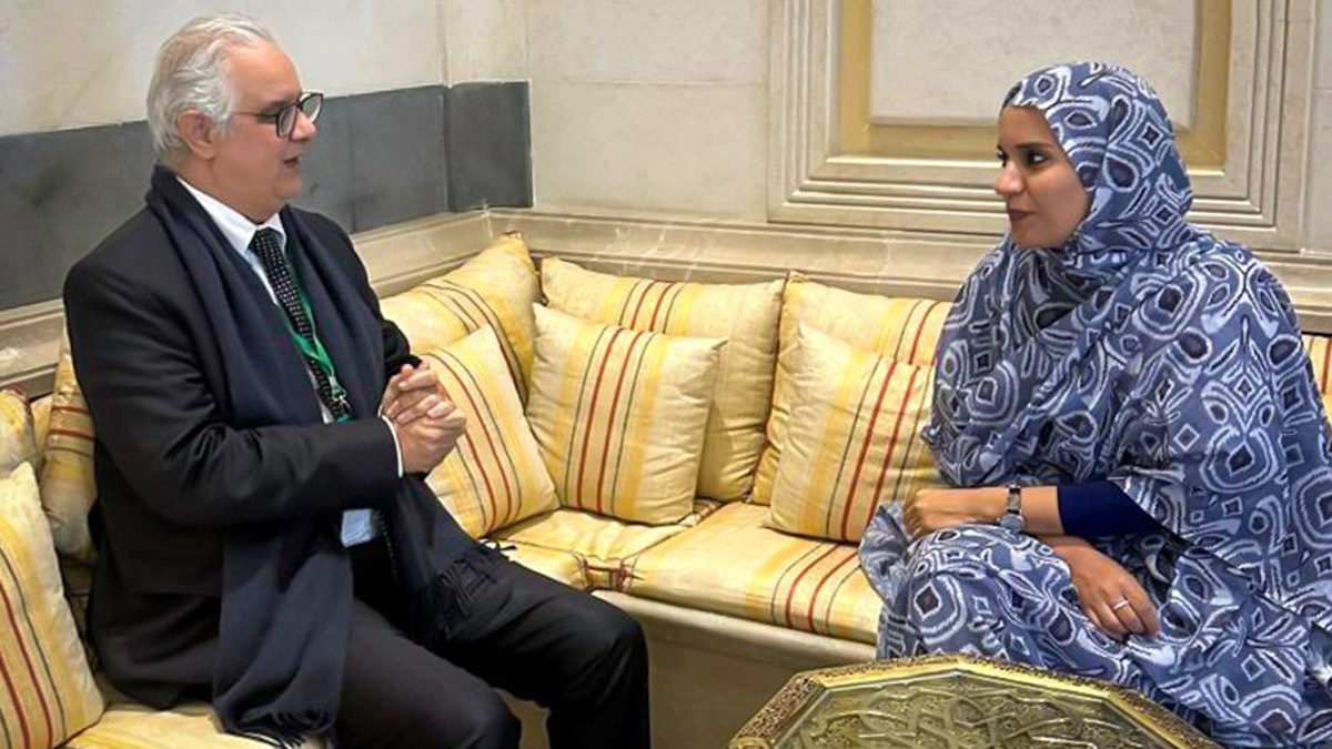 El ministro marroquí de Equipamiento y Agua, Nizar Baraka, se reunió con su homóloga mauritana, Amel Bent Maouloud, al margen del Foro de Alto Nivel sobre la Financiación del Desarrollo del Agua en la región MENA - PHOTO/REDES SOCIALES