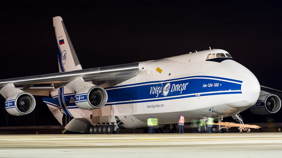 La mayor parte de los An-124 dedicadas al transporte comercial de cargas pesadas está en manos de la compañía rusa Volga-Dnepr y de la ucraniana Antonov Airlines - PHOTO/Volga-Dnepr