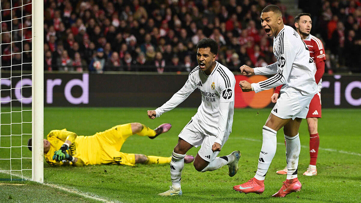 Rodrygo, celebra su segundo gol durante la octava jornada de la fase de liga de la UEFA Champions League entre el Stade Brestois 29 (Brest) y el Real Madrid CF en el Estadio Roudourou en Guingamp, noroeste de Francia, el 29 de enero de 2025 - PHOTO/ARCHIVO