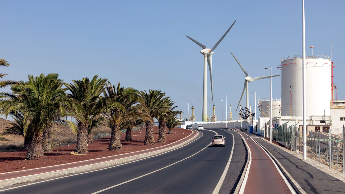 Parque eólico en la isla de Tenerife, en las Islas Canarias - <a data-cke-saved-href="https://depositphotos.com/es/?/" href="https://depositphotos.com/es/?/">Depositphotos</a>