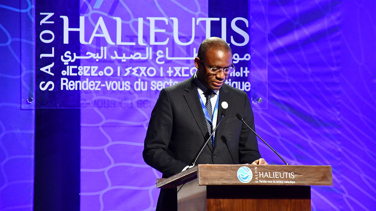 El ministro de Recursos Pesqueros y Economía Azul de Somalia y Syrielle Zora Kassa