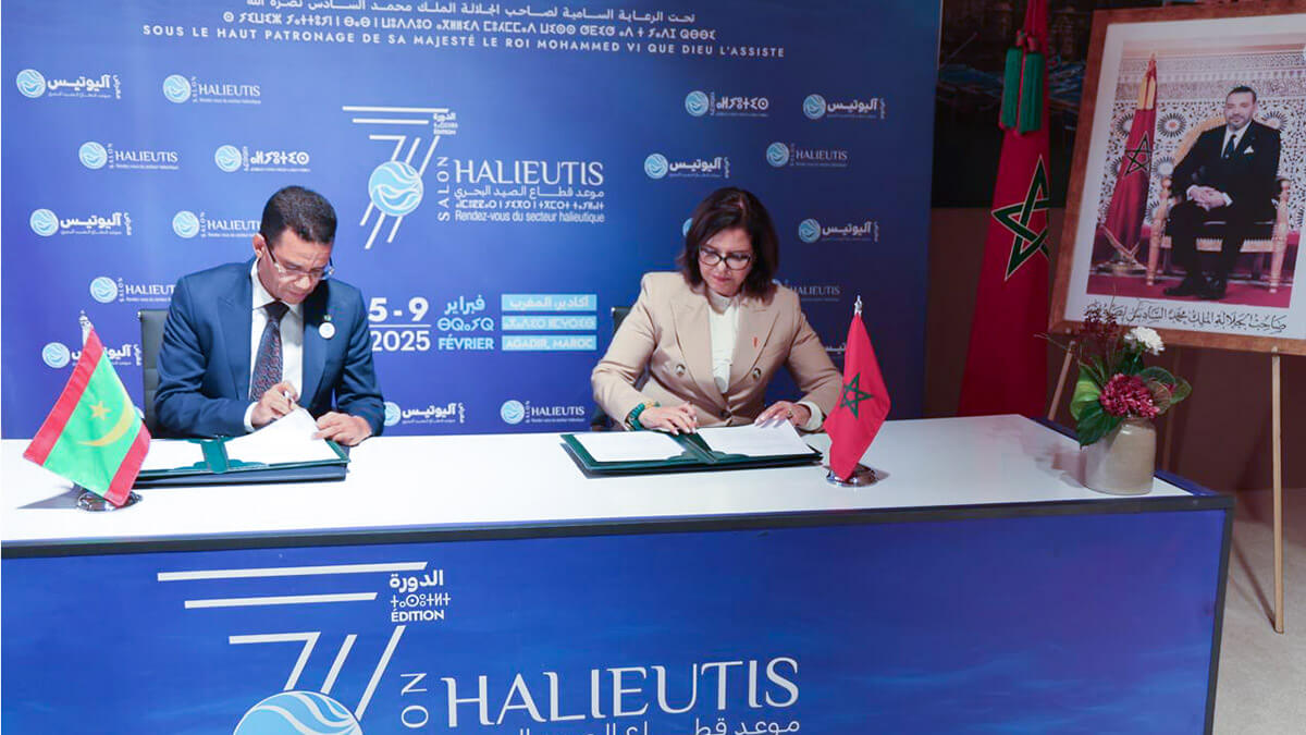 Zakia Driouich, secretaria de Estado encargada de la Pesca Marítima, y Sidaty Ahmed Louly, ministro de Pesca, Infraestructuras Marítimas y Portuarias de Mauritania