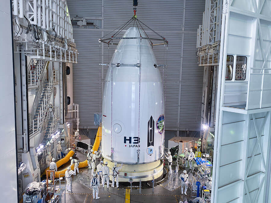 Imagen que recoge la preparación para el lanzamiento del cohete H3 en la base espacial de Tanegashima, la cuna de los despegues de los principales cohetes de Japón - PHOTO/JAXA