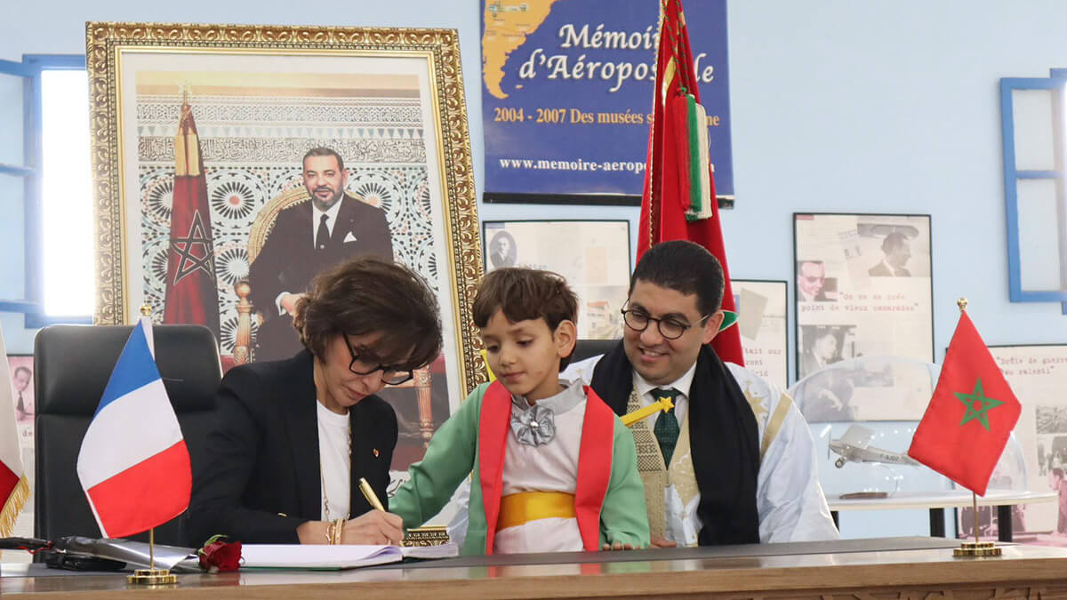 Imagen de firma de acuerdos entre Francia y Marruecos - PHOTO/@datirachida