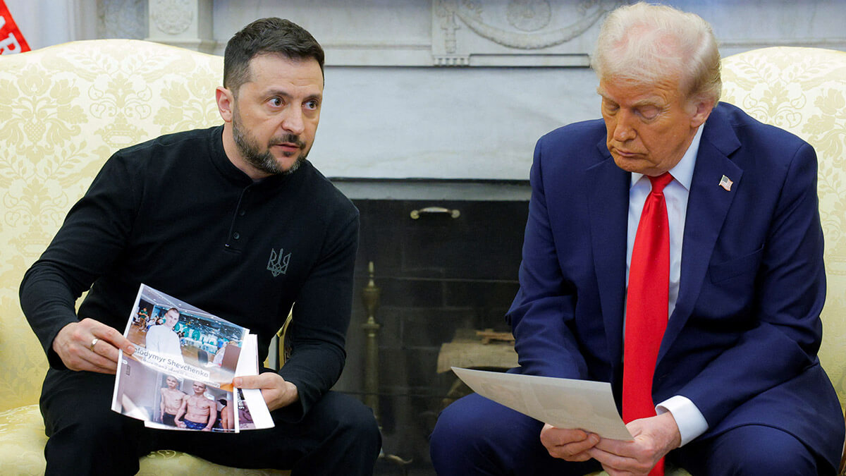 El presidente estadounidense Donald Trump se reúne con el presidente ucraniano Volodymyr Zelenskiy en la Casa Blanca en Washington, DC, EE.UU., el 28 de febrero de 2025 - REUTERS/ BRIAN SNYDER