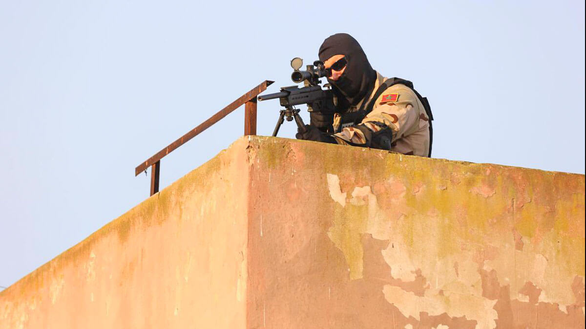 Francotirador de las fuerzas especiales de la Dirección General de Vigilancia Territorial (DGST) de Marruecos - PHOTO/@DGSN_MAROC