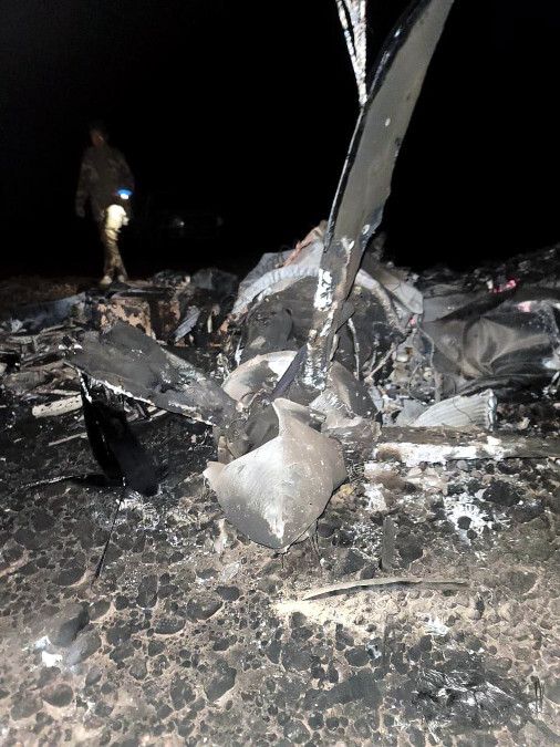 Dron Bayraktar de origen turco derribado en territorio argelino en la madrugada del 1 de abril de 2025 - PHOTO/REDES SOCIALES