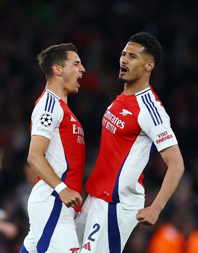 Jakub Kiwior y William Saliba en el partido entre el Arsenal y el Real Madrid de Champions League - PHOTO/REUTERS/MATTHEW CHILDS