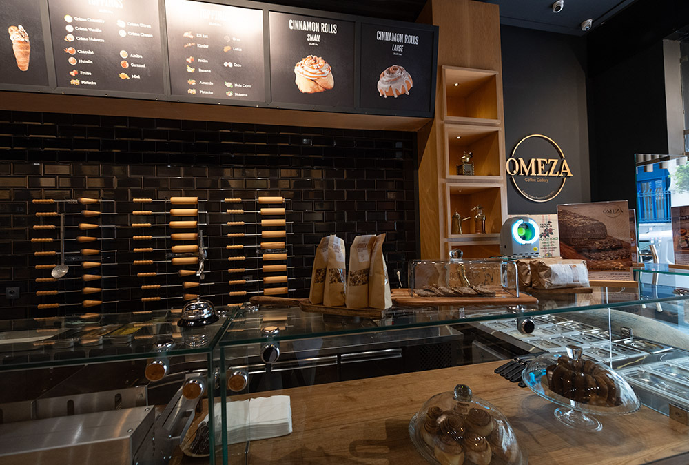 Interior de Omeza Coffee Gallery - ATALAYAR/GUILLERMO LÓPEZ