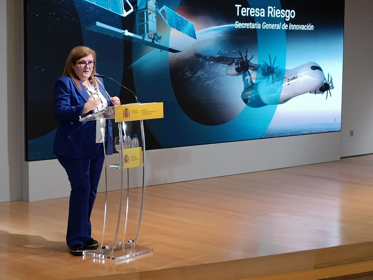 La secretaria general de Innovación del Ministerio de Ciencia, Teresa Riesgo, puso de manifiesto una vez más que el sector aeroespacial es estratégico y que las agendas van a ser de gran utilidad para su departamento - PHOTO/JPons