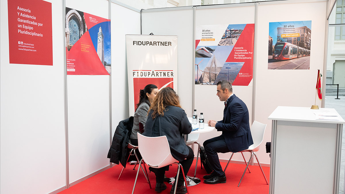<p>Stand de la empresa de asesoría fiscal Fidupartner en el Imex 2025 - ATALAYAR/GUILLERMO LÓPEZ</p>