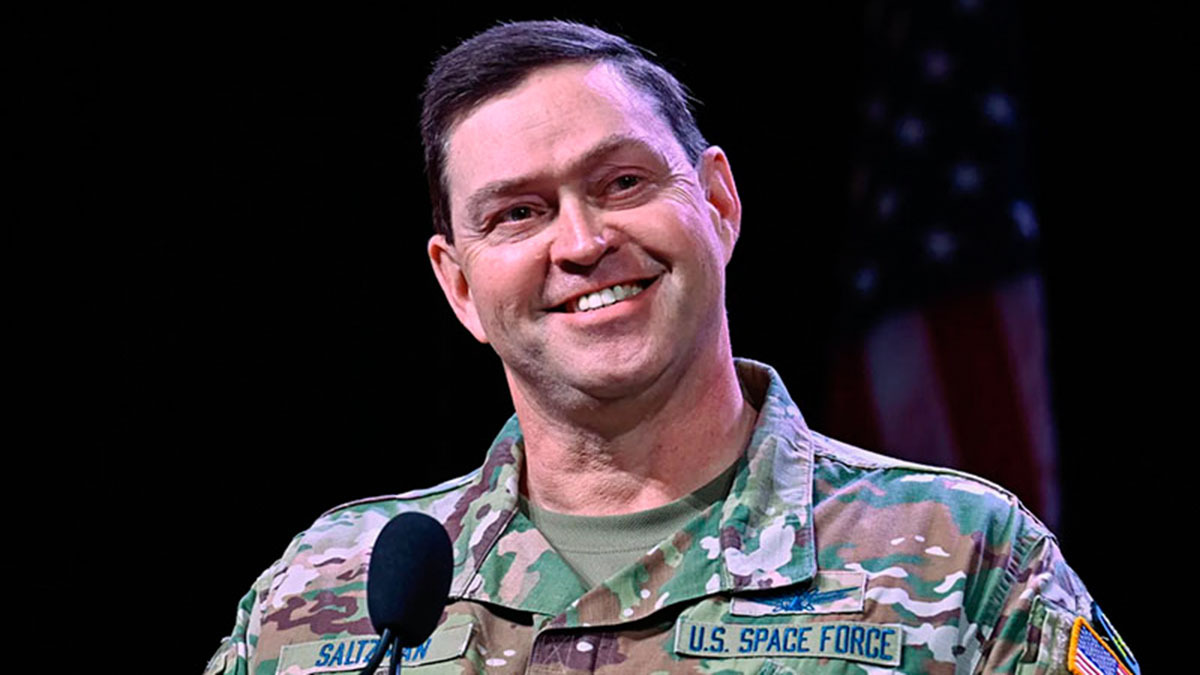 El general Chance Saltzman está al mando de la Fuerza Espacial, organización creada por Trump en su primer mandato para poner en órbita los satélites norteamericanos dedicados a la seguridad nacional - PHOTO/US Space Force/Eric Dietrich 