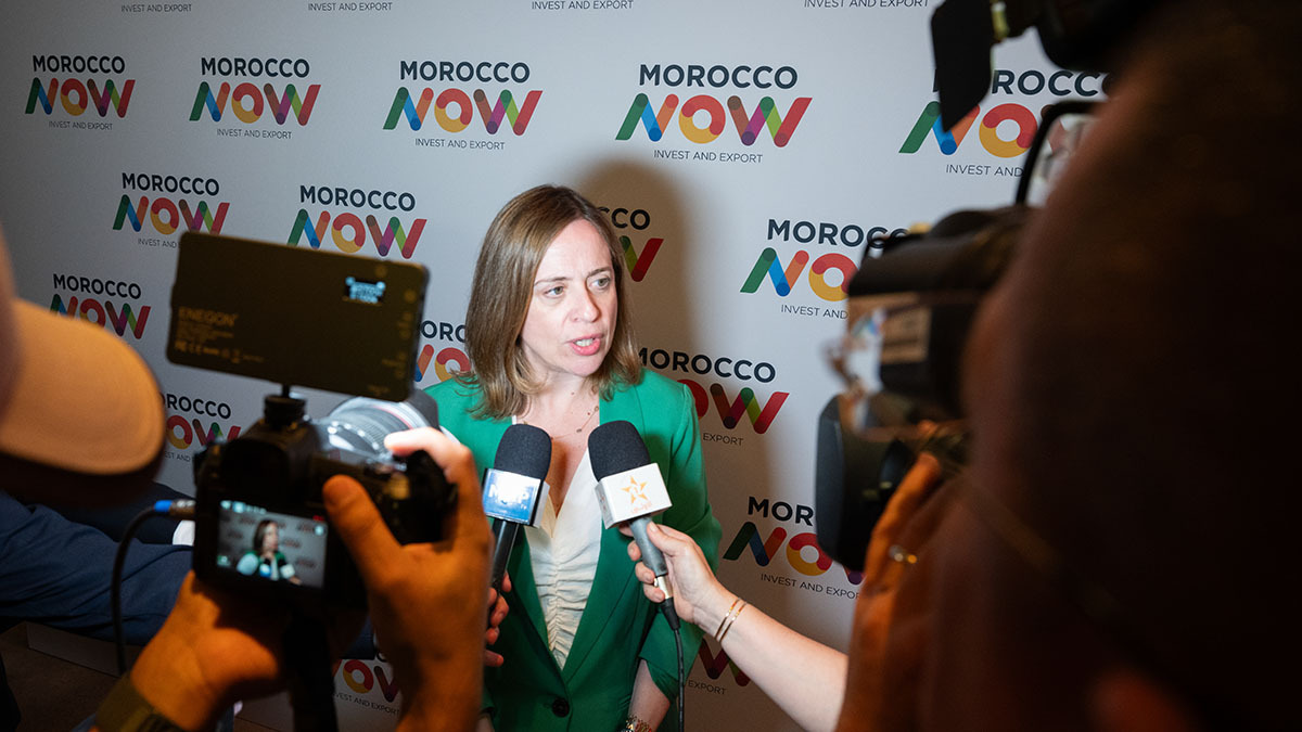 La secretaria de estado de Comercio, Amparo López Senovilla, atiende a los medios de comunicación - ATALAYAR/GUILLERMO LÓPEZ