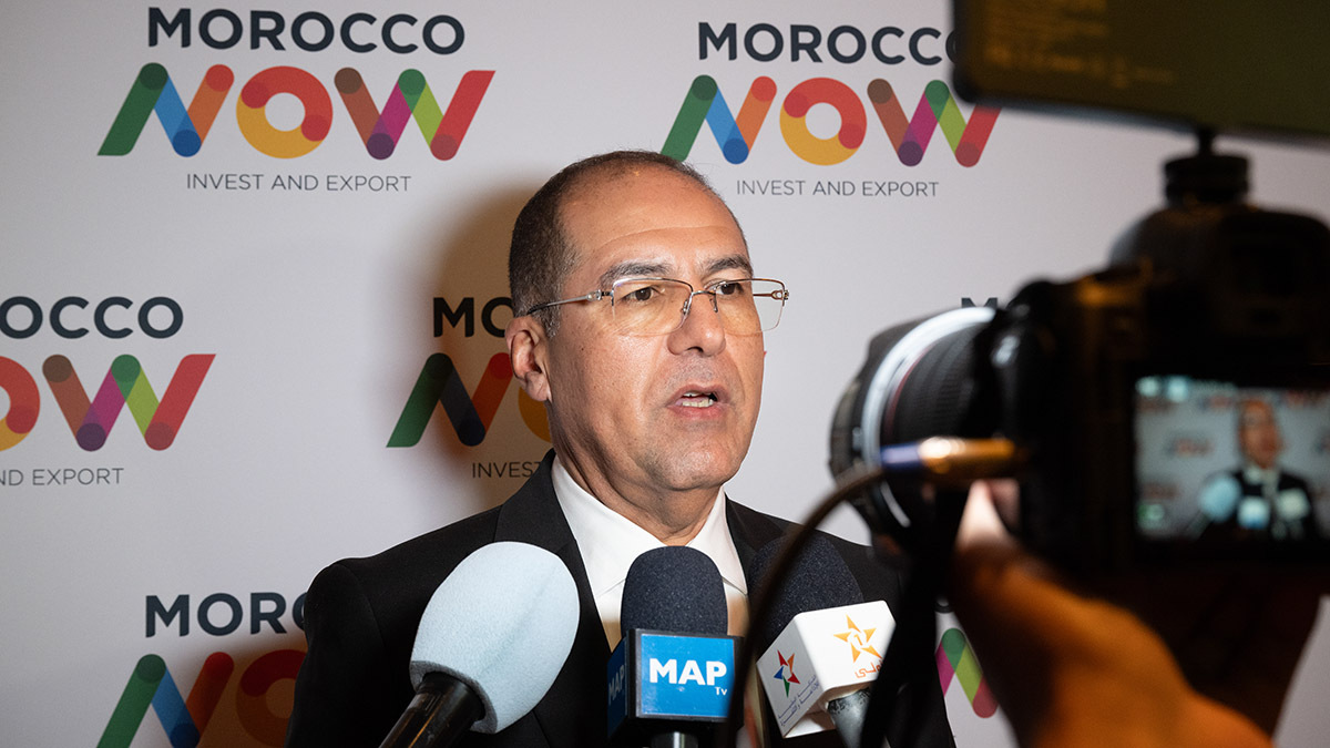 Khalid Safir atiende a los medios de comunicación - ATALAYAR/GUILLERMO LÓPEZ