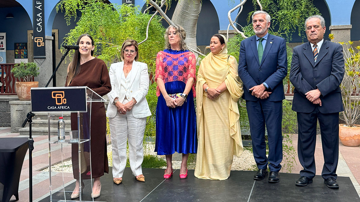 Fatiha El Kamouri, cónsul marroquí en Gran Canaria, durante la conmemoración del 60 aniversario de la Convención de Viena - PHOTO/@eccaedu