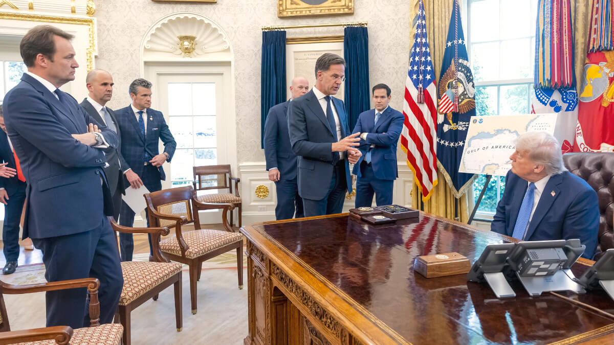2 El secretario general Mark Rutte se ha reunido en el despacho oval en dos ocasiones con Donald Trump, la última el 24 de abril. En ambas, con la presencia de los secretarios de Estado y Defensa, Marco Rubio y Pete Hegseth - PHOTO/White House