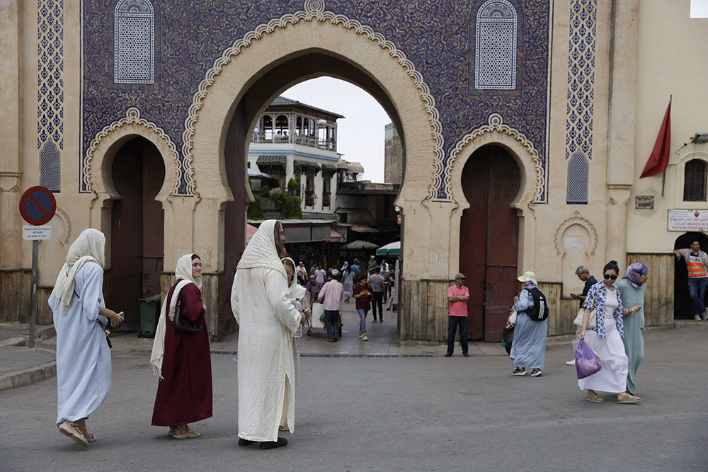 <p>Puerta de la ciudad de Bab Boujloud en el casco antiguo de Fez - PHOTO/ ARCHIVO</p>