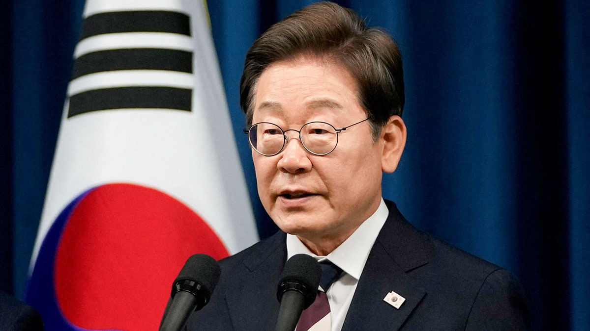 El presidente surcoreano, Lee Jae-myung, habla durante una conferencia de prensa en la oficina presidencial en Seúl, Corea del Sur, el miércoles 4 de junio de 2025 - PHOTO/ AHN YOUNG-JOON via REUTERS