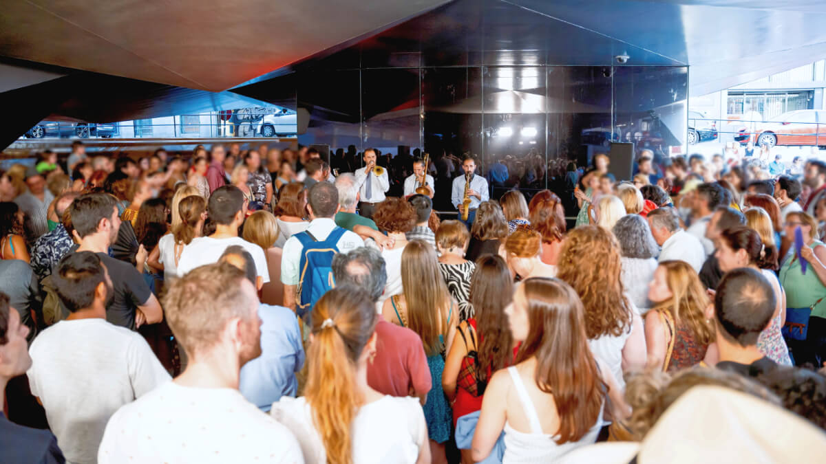 <p>Las Noches de verano llenan todos los espacios de CaixaForum Madrid - Fundación "la Caixa"</p>