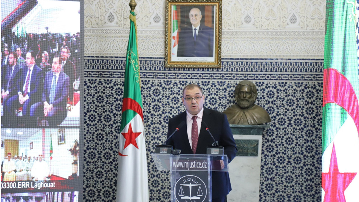 Lofti Boudjemaa, ministro de Justicia de Argelia durante una comparecencia de prensa - PHOTO/MINISTERIO DE JUSTICIA DE ARGELIA/X/@Mjusticie_gov_dz