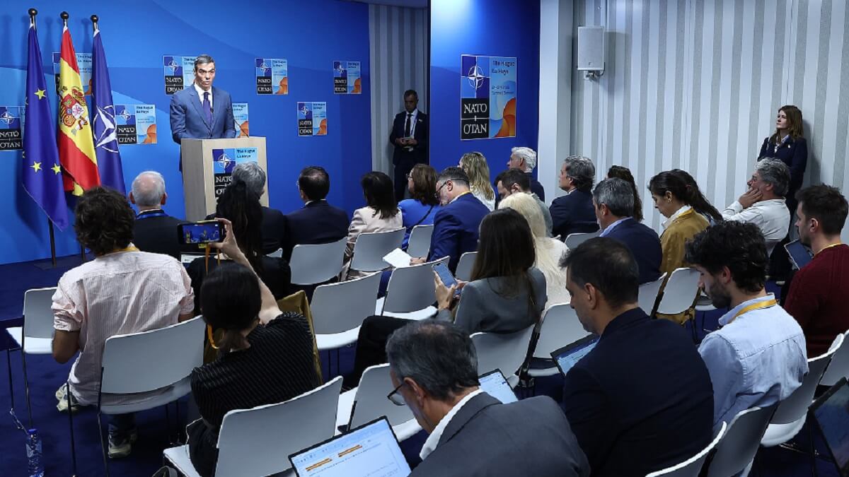 En la rueda de prensa posterior a la cumbre, una periodista española le ha planteado que algunos aliados y el secretario general de la OTAN ponen en duda que España pueda hacer realidad sus Objetivos de Capacidades - PHOTO/Pool Moncloa-Fernando Calvo
