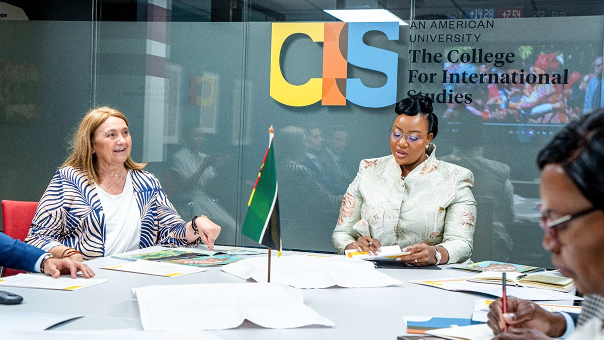 Visita de la primera dama de Mozambique