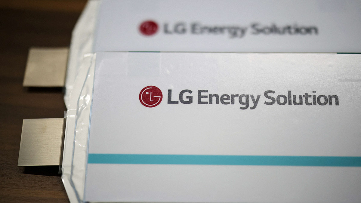 <p>Celdas de batería con el logotipo de LG Energy Solution - REUTERS/ KIM HONG-JI </p>
