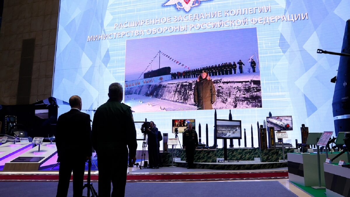 En algunas ocasiones del periodo invernal, el presidente Putin ha presidido la entrada en servicio de submarinos a través de video conferencia, como es el caso del K-552 Príncipe Oleg, de la clase Borei, en diciembre de 2021 - PHOTO/Kremlin