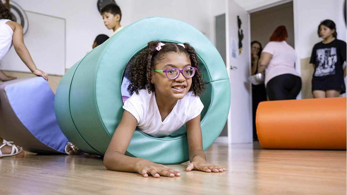 <p>Una niña jugando - Gonzalo Cases/Fundación ”la Caixa”</p>
