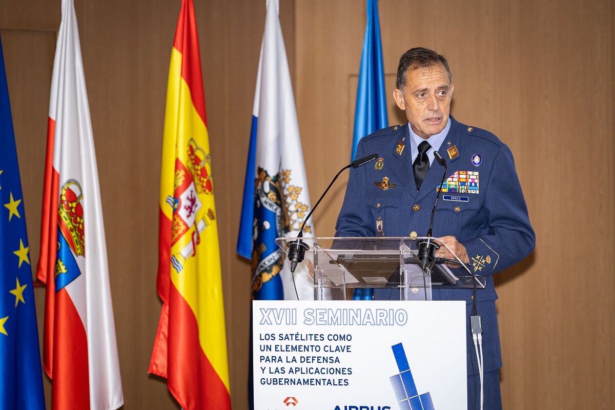 El jefe de Estado Mayor del Ejército del Aire y del Espacio, general Francisco Braco, ha subrayado que España aboga por un uso responsable del espacio, lo que no excluye contar con capacidades eficaces para disuadir y defender - PHOTO/EAE