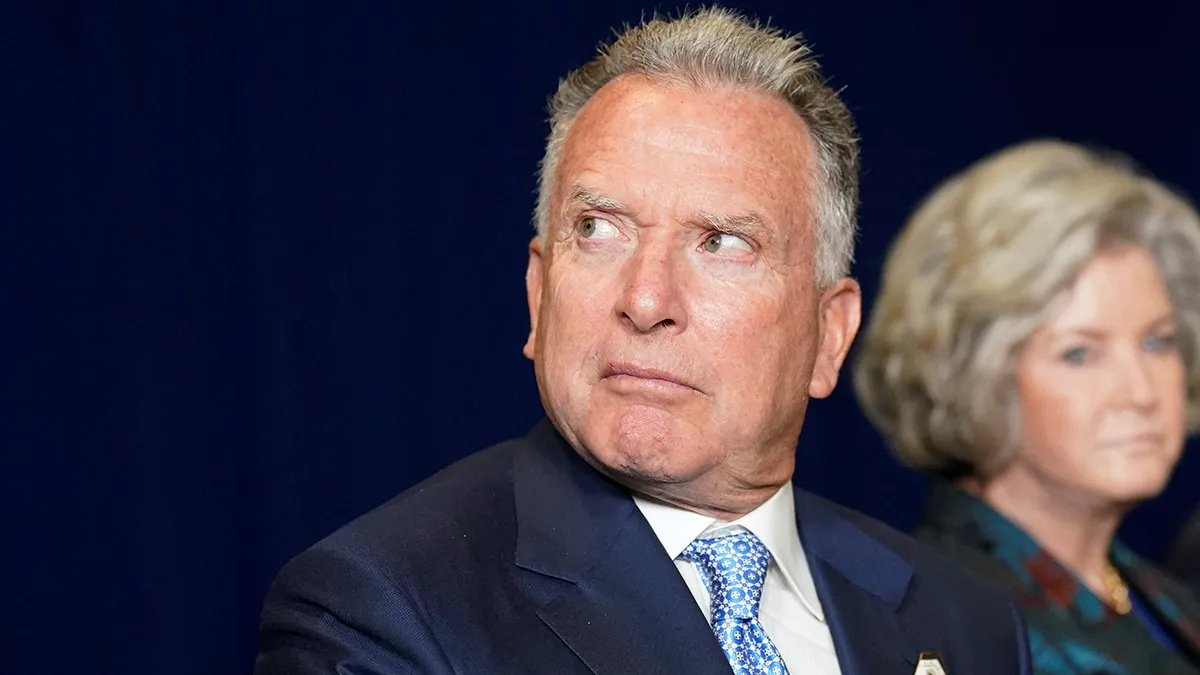 <p>El enviado especial de la Casa Blanca, Steve Witkoff, asiste a una reunión con el presidente de Estados Unidos, Donald Trump, y el secretario general de las Naciones Unidas, Antonio Guterres (ambos no aparecen en la foto), durante la 80.ª Asamblea General de las Naciones Unidas, en la ciudad de Nueva York, Nueva York, EE. UU., el 23 de septiembre de 2025 - REUTERS/ AL DRAGO</p>
