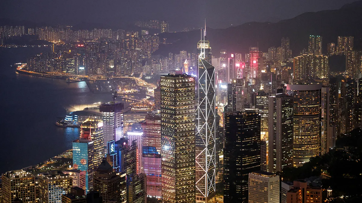 <p>Distrito financiero central y el puerto Victoria en Hong Kong, China - REUTERS/ TYRONE SIU</p>
