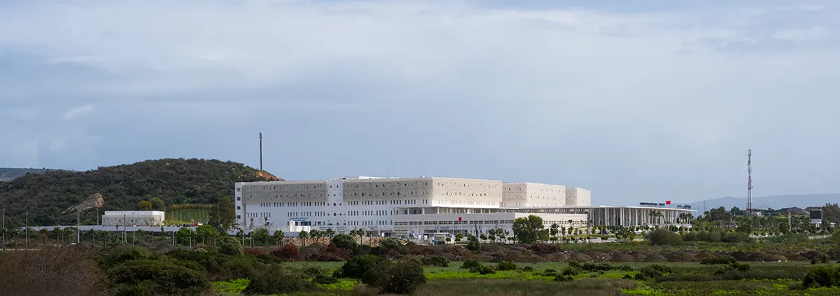 <p>Hospital Universitario de Tánger, inaugurado por el rey Mohamed VI, el 28 de abril de 2023 - ATALAYAR/GUILLERMO LÓPEZ </p>
