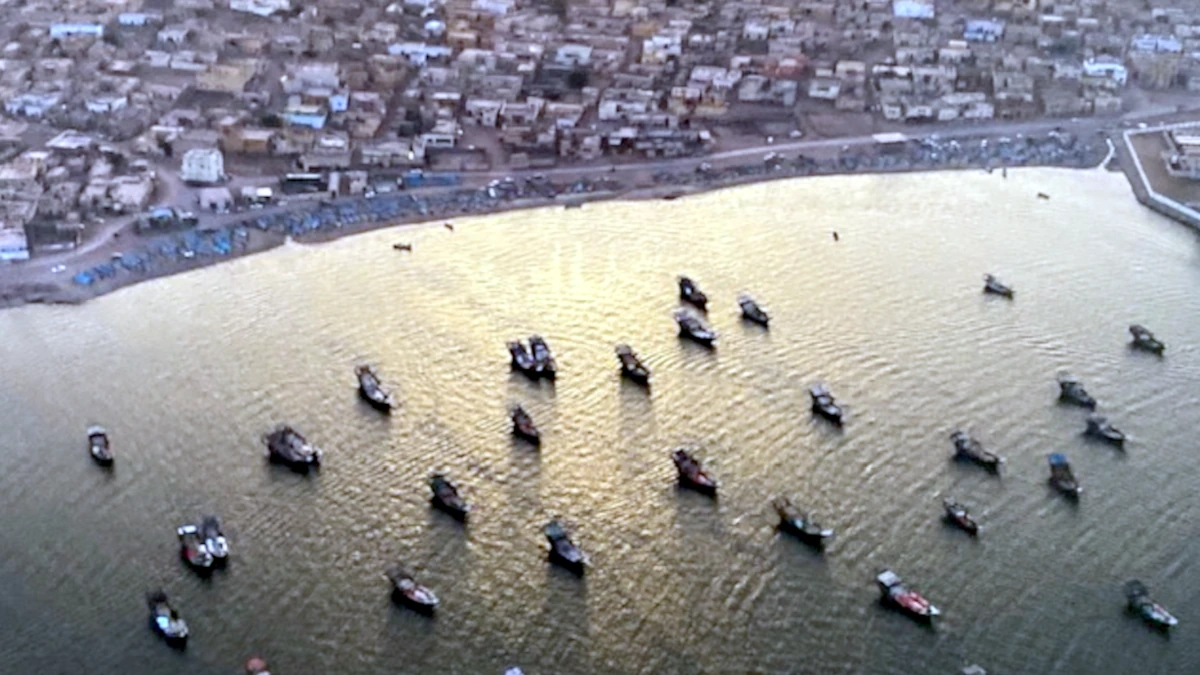 Barcos en la costa de Omán - PHOTO/PEDRO GONZÁLEZ
