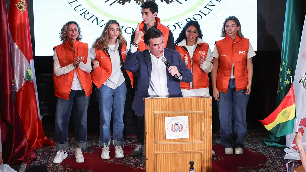 <p>El senador centrista y candidato presidencial Rodrigo Paz, del Partido Demócrata Cristiano (PDC), habla mientras celebra los resultados preliminares el día de la segunda vuelta de las elecciones presidenciales, en La Paz, Bolivia, el 19 de octubre de 2025 - REUTERS/ ADRIANO MACHADO</p>
