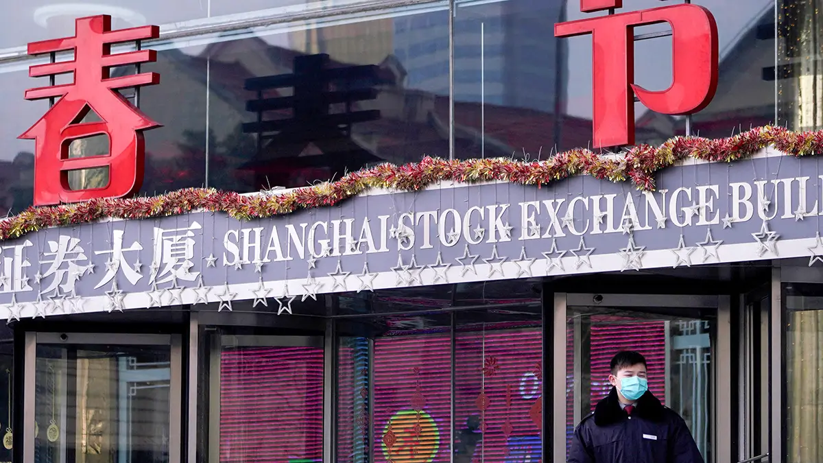 <p>Edificio de la Bolsa de Shanghái, en el distrito financiero de Pudong, Shanghái, China - REUTERS/ ALY SONG</p>
