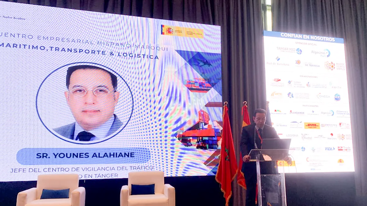 Younes Alahiane, jefe del Centro de Vigilancia del Tráfico Marítimo en Tánger