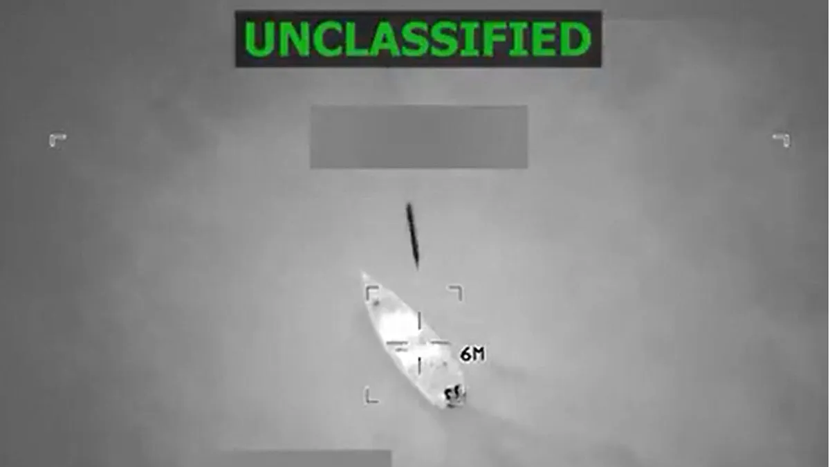 <p>Captura de un video que muestra un presunto ataque de EE. UU. contra una embarcación del Tren de Aragua en el Mar Caribe - Foto cedida por la cuenta del Secretario de Defensa de EE. UU., Pete Hegseths </p>
