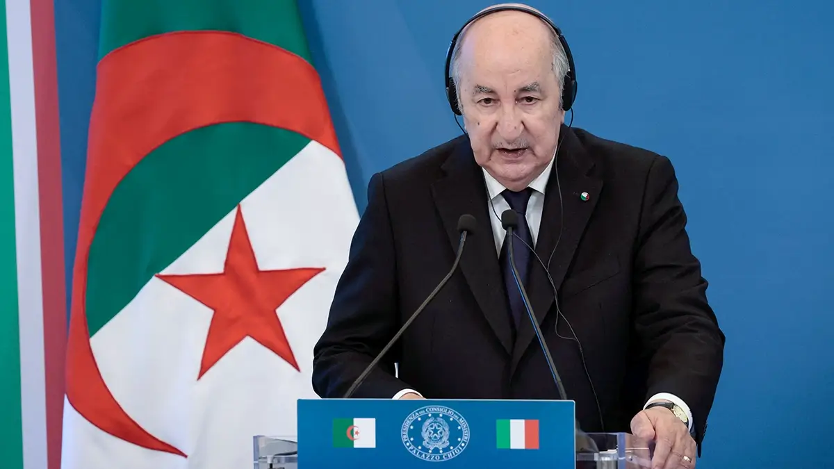 El presidente argelino Abdelmadjid Tebboune rompió las relaciones diplomáticas con Marruecos en 2021 - REUTERS/  REMO CASILLIARA