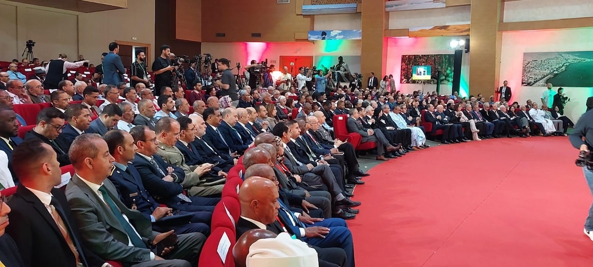 MD Sahara asistentes izq