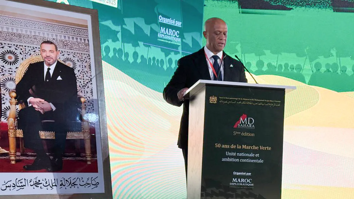 Luis Filipe Tavares, exministro de Asuntos Exteriores y Defensa de Cabo Verde, durante su discurso en el Foro MD Sáhara, organizado por Maroc Diplomatique en Dajla, Marruecos