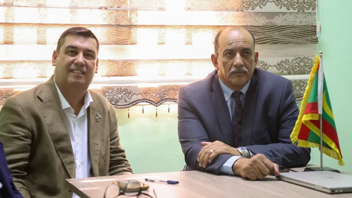 Francisco Gómez Macías junto a Hamada Didi Sidi Ahmed