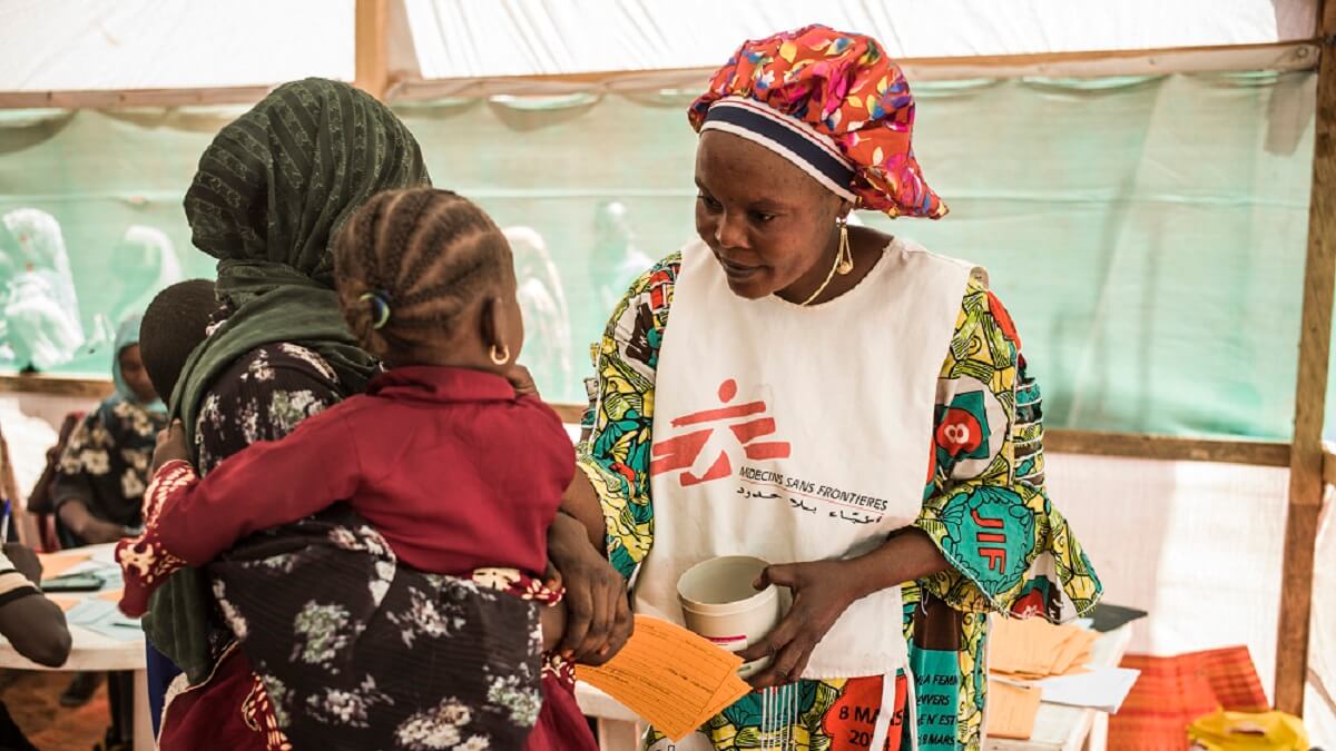 <p>Desde abril de 2023, 600.000 personas han huido de la guerra en Sudán para refugiarse en Chad. MSF gestiona un puesto sanitario en el paso fronterizo de Adré - Chad © Corentin Fohlen/Divergence<br />
 </p>
