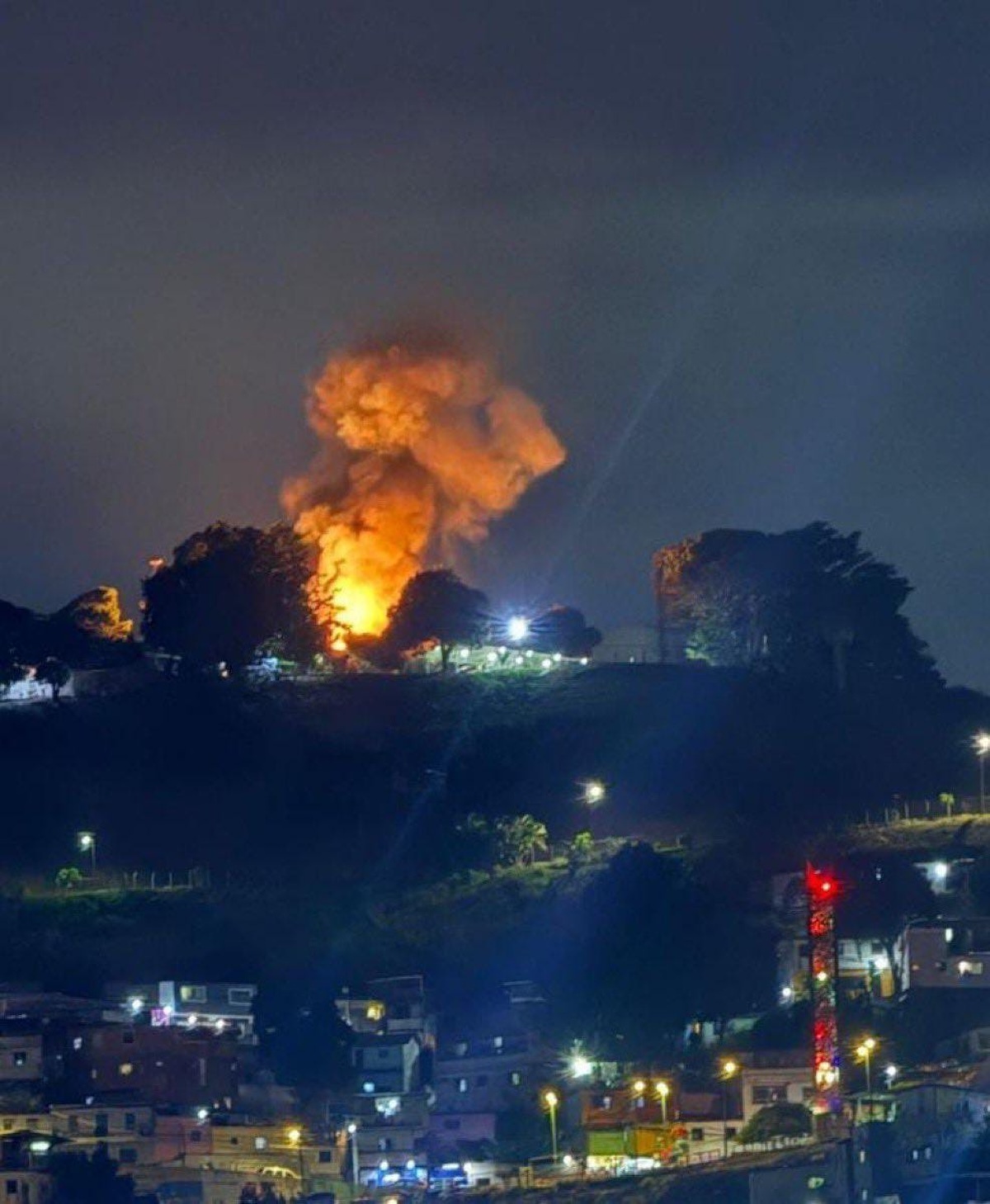 monumento Hugo Chavez