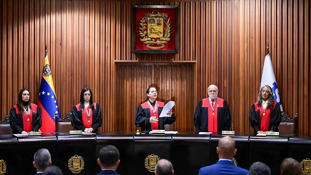 <p paraid="850597579" paraeid="{e6cc41b4-2171-496a-b8e2-e6de257de100}{78}">Sala Constitucional del Tribunal Supremo de Justicia de Venezuela - REUTERS/ GABY ORAA </p>
