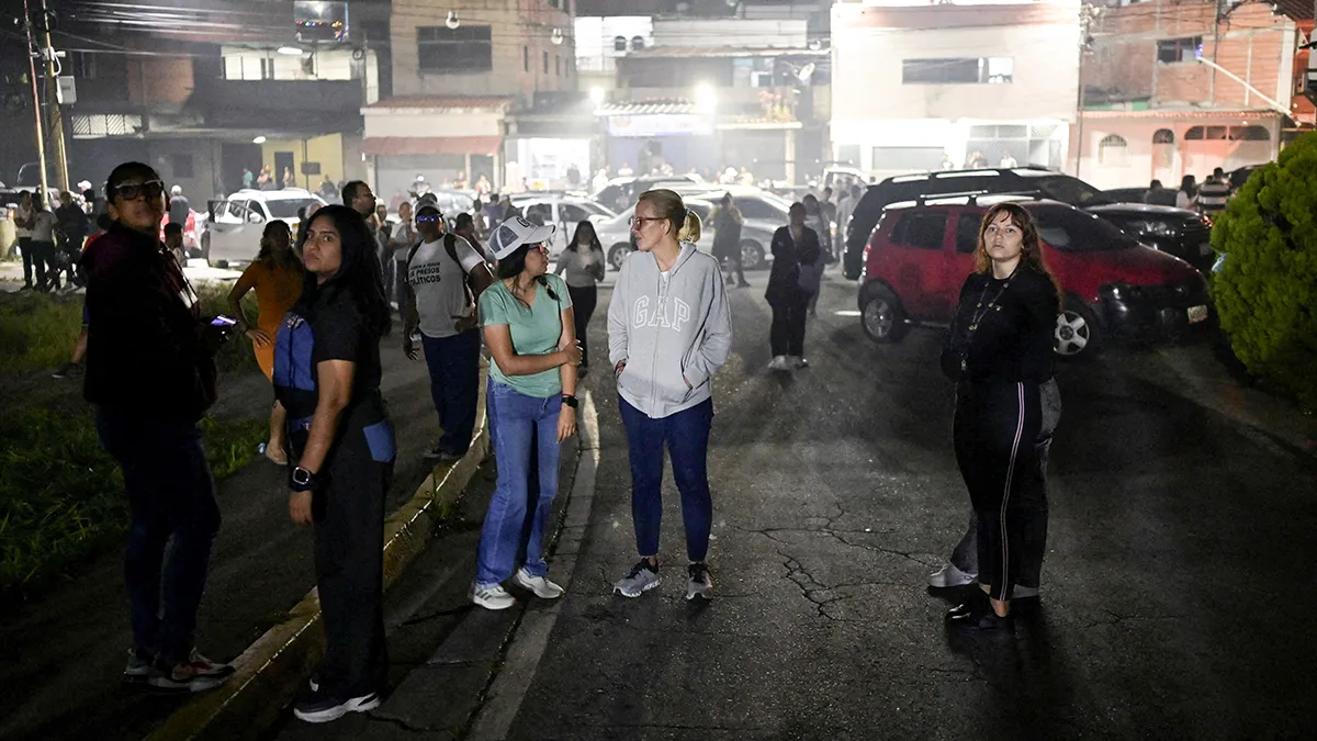 <p paraid="771048760" paraeid="{d648bef8-5e58-4128-9e1c-19af86437873}{103}">Varias personas, entre ellas Mariana González, hija de Edmundo González, se reúnen frente a la cárcel El Rodeo después de que el presidente de la Asamblea Nacional de Venezuela, Jorge Rodríguez, anunciara que un número significativo de presos extranjeros y venezolanos serán liberados, en El Rodeo, estado de Miranda, Venezuela, el 8 de enero de 2026 - REUTERS/ GABY ORAA</p>
