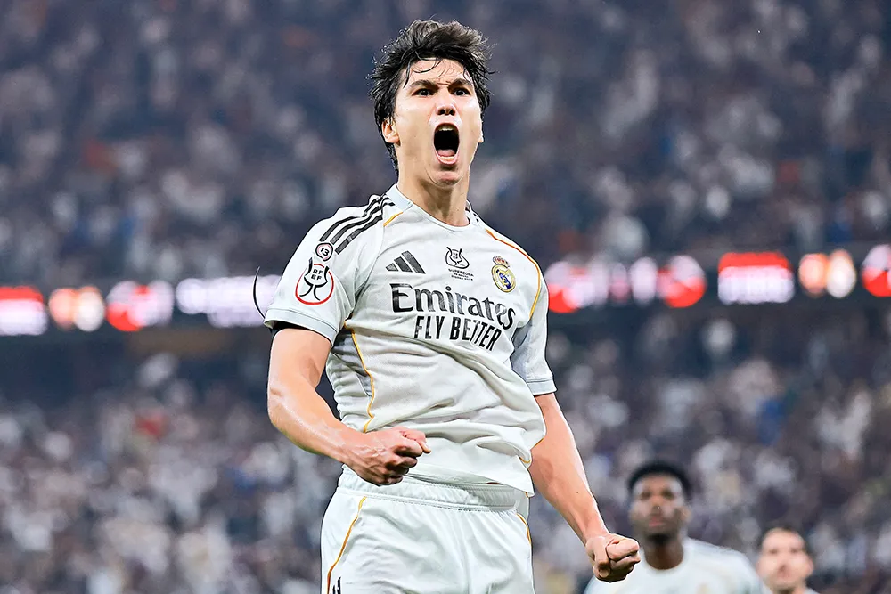 <p>Gonzalo García, del Real Madrid, celebra el segundo gol de su equipo - PHOTO/ REUTERS</p>
